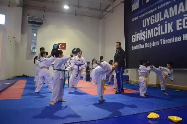 İzmirli çocuklar için spor zamanı
