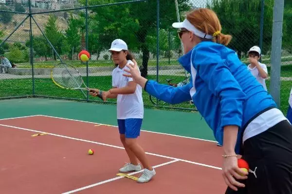 İzmirli çocuklar için spor zamanı