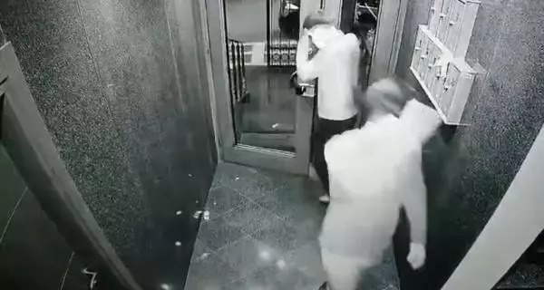 Kadıköylülerin korkulu rüyası olan iki hırsızlık şüphelisi yakalandı