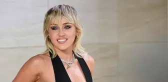 Liam Hemsworth: Miley Cyrus'tan ilk cinsel deneyim itirafı! Hemcinsleriyle ilişki yaşamış Liam Hemsworth: Miley Cyrus'tan ilk cinsel deneyim itirafı! Hemcinsleriyle ilişki yaşamış