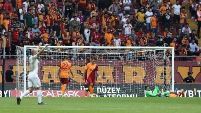 Muslera'yı bu türlü bilmezdik! Tünelde beklediği rakip futbolcuya saldırmaya kalkıştı