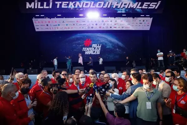 TEKNOFEST'te gövde gösterisi! Selçuk Bayraktar Dünyada bir ilk diyerek paylaştı