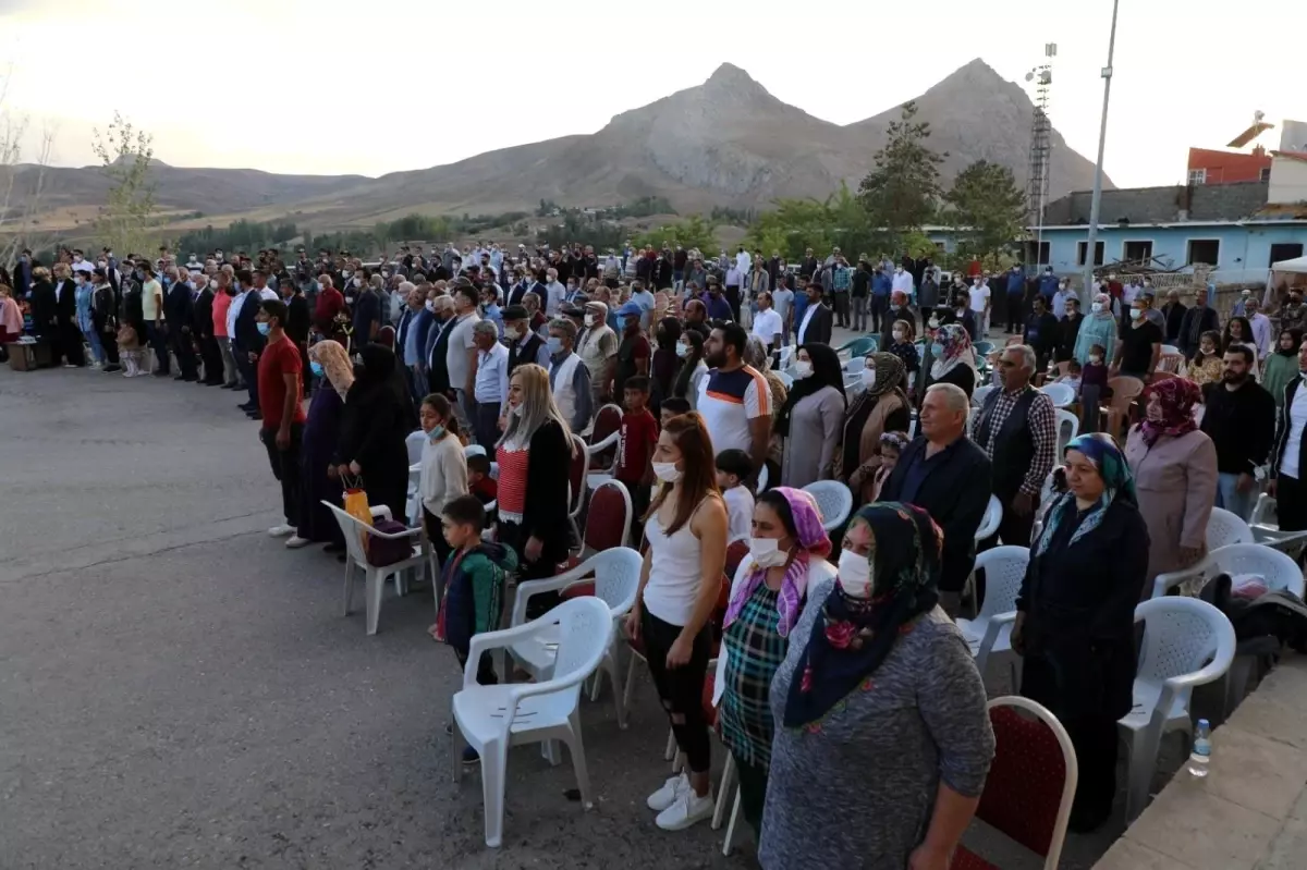 Tercan 1. Bal Festivali düzenlendi