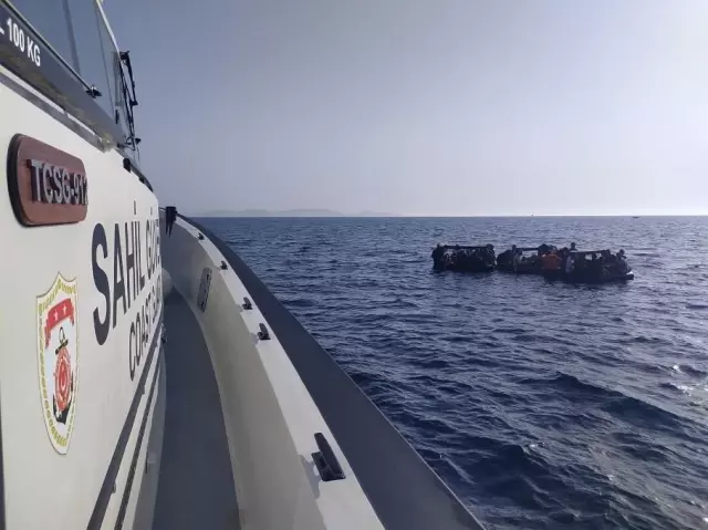 Aydın'da Türk kara sularına geri itilen 158 kişi kurtarıldı