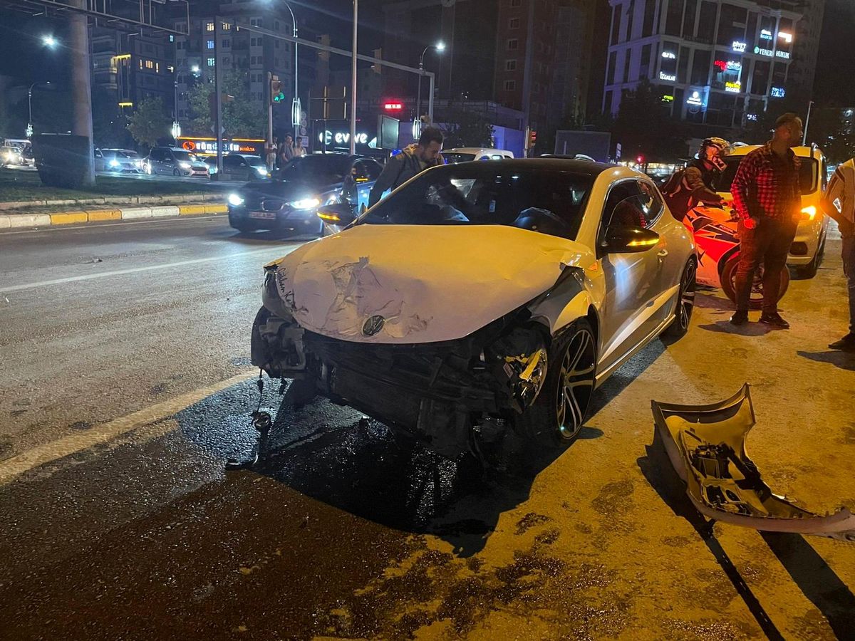 Elazığ'da trafik kazası: 2 yaralı