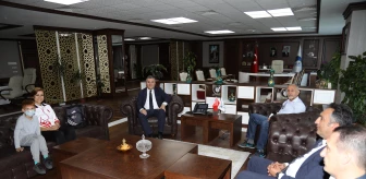 Eski milli atlet Süreyya Ayhan'dan Başkan Demirbaş'a ziyaret