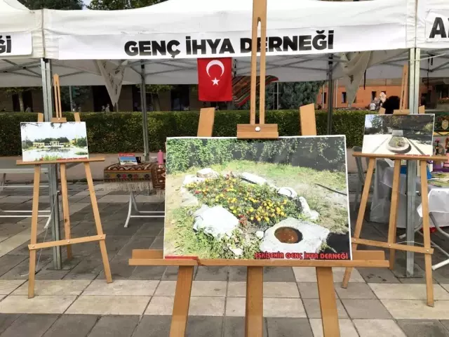Eskişehir İhya Derneği açtığı sergide Yunus Emre'yi anlatıyor