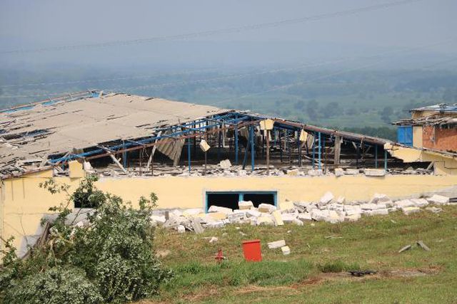 hava fisek fabrikasinda depodaki patlama 13 b 4 14410193 o