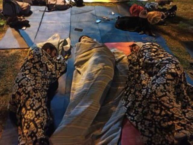 Kalacak yer bulamayan üniversite öğrencileri 'Barınamıyoruz Hareketi' başlattı Kalacak yer bulamayan üniversite öğrencileri 'Barınamıyoruz Hareketi' başlattı