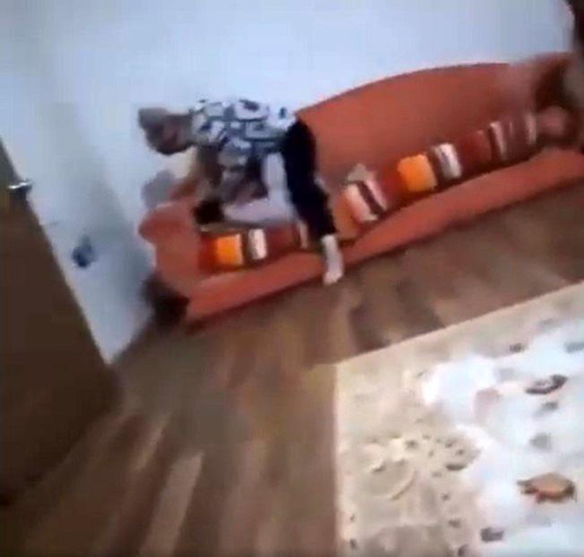 Öz kızına öldüresiye şiddet uygulayan anneye 1 yıl 6 ay hapis cezası verildi
