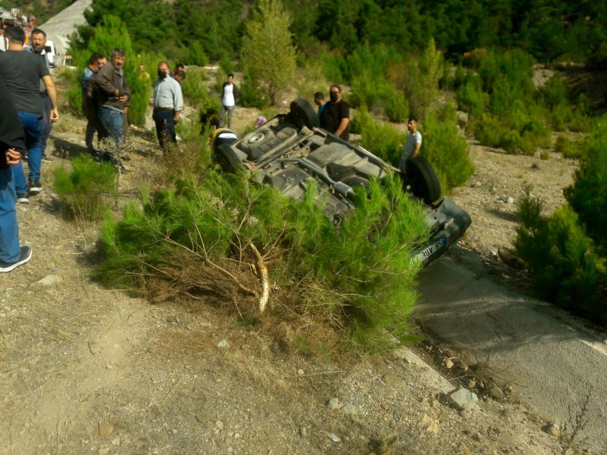 Tokat'ta otomobil su kanalına düştü: 2 yaralı