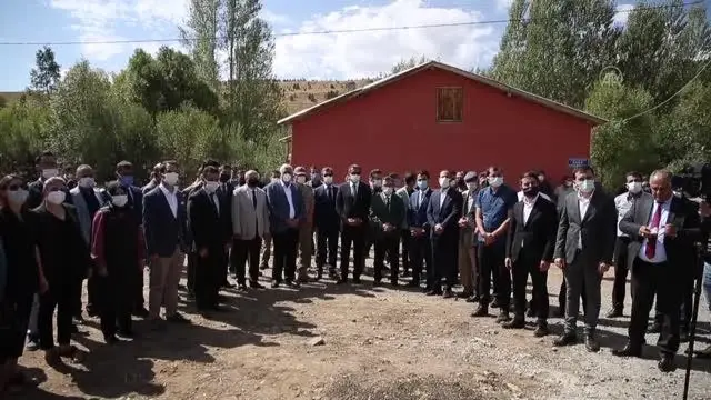 20 milyon liraya yapılacak 5 yeni okulun ikisinin temeli atıldı