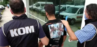 Tam Gemi Şok Denemeleri: 40 sahte 100'lük dolarla yakalanan yabancı uyruklu şahıs serbest Tam Gemi Şok Denemeleri: 40 sahte 100'lük dolarla yakalanan yabancı uyruklu şahıs serbest
