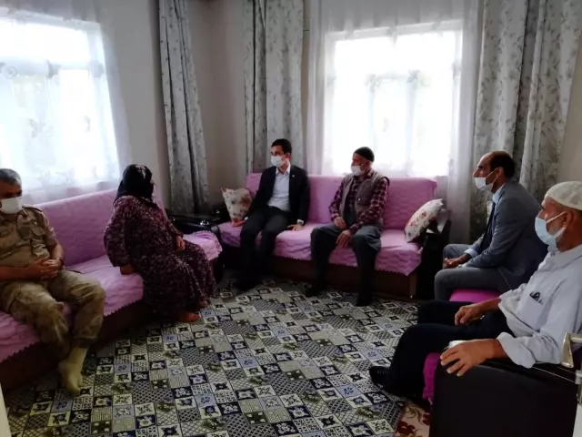 Son Dakika | Arıcak Kaymakamı Şan şehit yakınları ile bir araya geldi