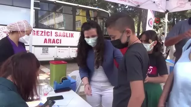 Burdur'da 'Okulumu seviyorum, aşımı oluyorum' kampanyası