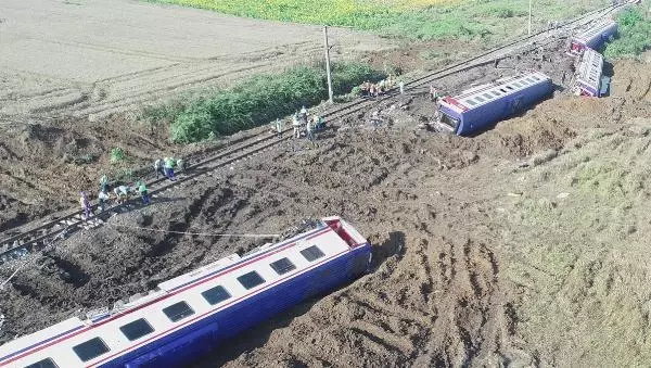 Çorlu'daki tren kazasında yaralanan 3 yolcuya 1,5 milyon TL tazminat
