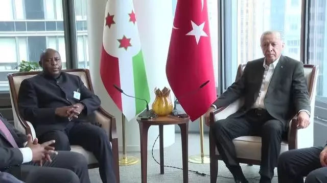 Cumhurbaşkanı Erdoğan, New York'ta Burundi Cumhurbaşkanı Ndayishimiye ile bir araya geldi