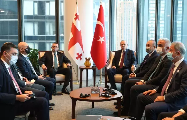 Son dakika haberi! Cumhurbaşkanı Erdoğan, New York'ta Gürcistan Başbakanı Garibaşvili'yi kabul etti.