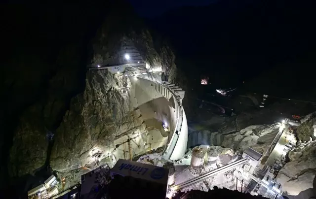Dar vadinin gizli hazinesinde çalışmalar gece gündüz devam ediyor
