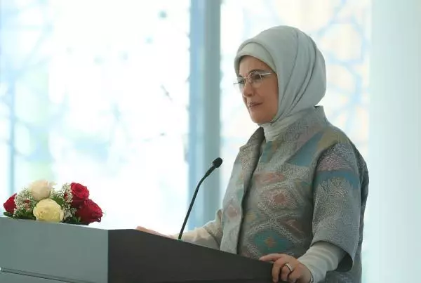 Emine Erdoğan'dan kadınlara sürdürülebilir dünya inşa edelim çağrısı