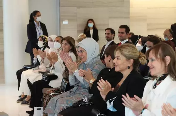Emine Erdoğan'dan kadınlara sürdürülebilir dünya inşa edelim çağrısı