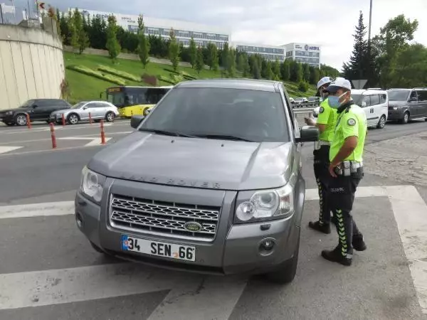 İSTANBUL'DA ÇAKARLI ARAÇ DENETİMİ