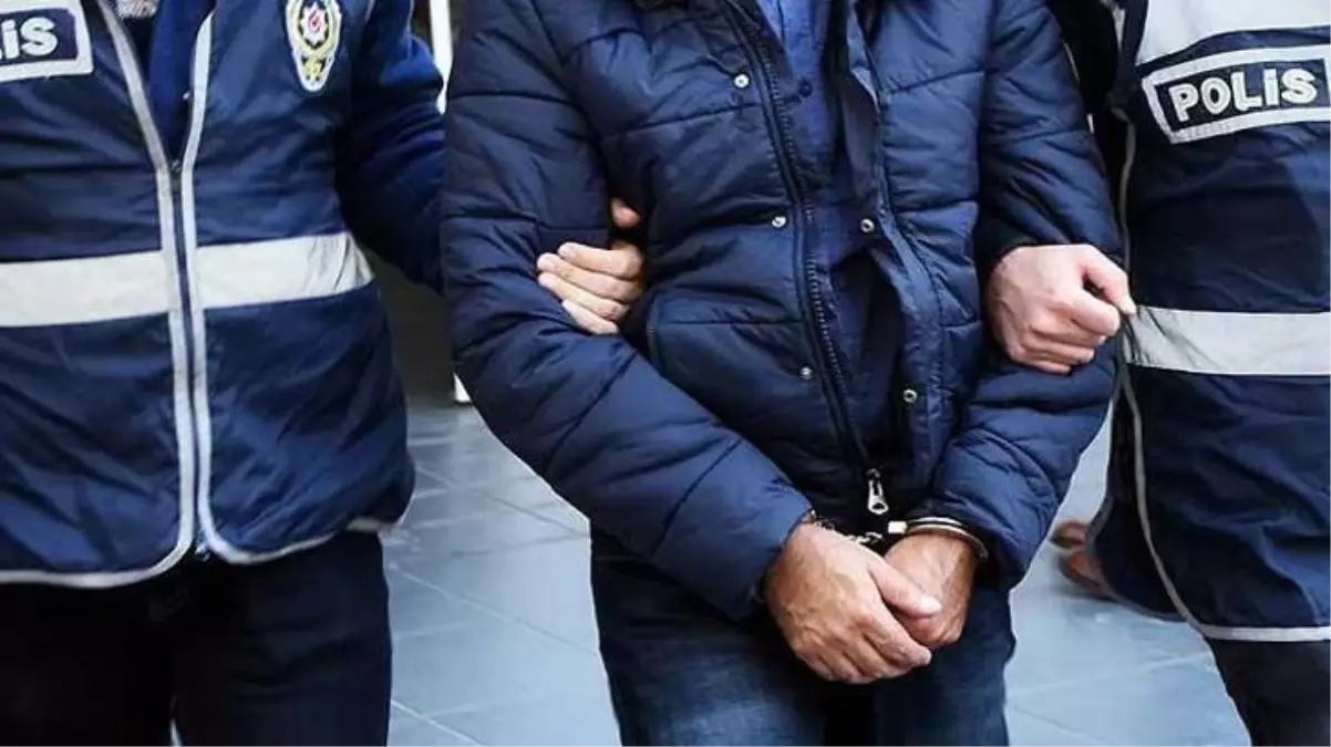 İstanbul merkezli 3 ildeki FETÖ operasyonunda 15 şüpheli gözaltına alındı