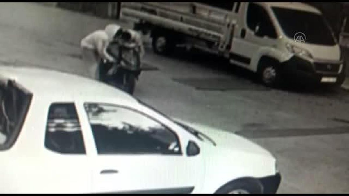 KAHRAMANMARAŞ - Çaldıkları motosikleti otobüsle Gaziantep'e götüren 2 şüpheli yakalandı