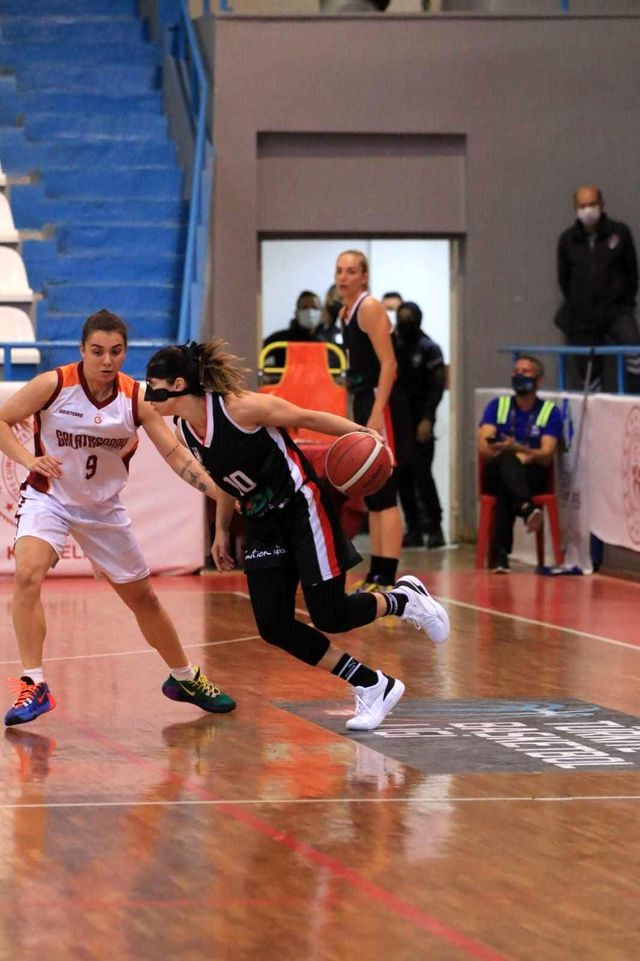 leyla atakan turnuvasi galatasaray 80 besikta 4 14413509 o