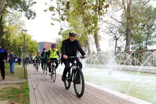 Otomobiller yerini pedallara bıraktı