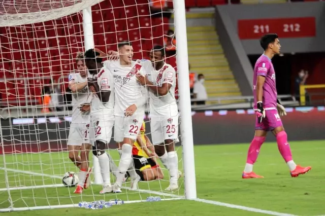 Süper Lig: Göztepe: 0 Hatayspor: 1 (İlk yarı)