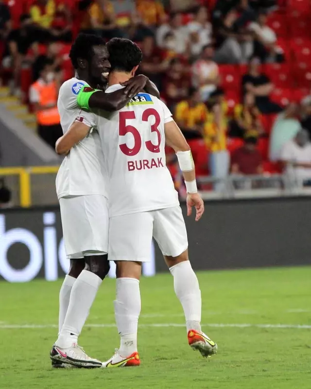 Süper Lig: Göztepe: 0 Hatayspor: 1 (İlk yarı)