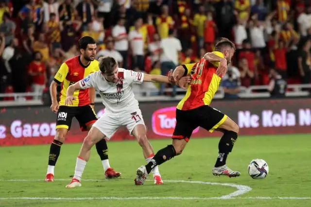 Süper Lig: Göztepe: 0 Hatayspor: 1 (İlk yarı)