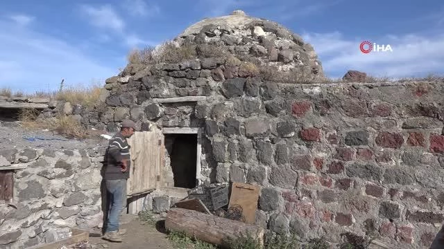Tahıl ambarı olarak kullanılan tarihi hamam restore edilmeyi bekliyor