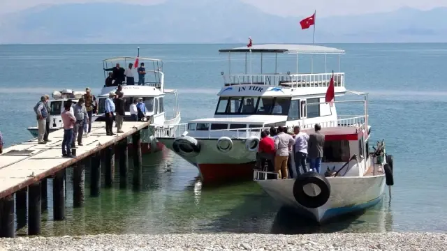 Son dakika: Van'da 61 kişinin öldüğü tekne faciası davası ertelendi