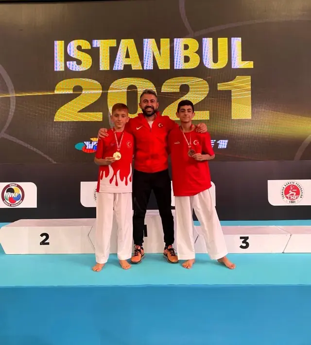 Vanlı karateci dünya birincisi oldu
