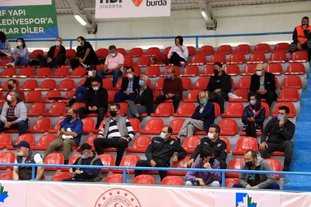 2 leyla atakan cup izmit belediyespor 83 besi 2 14415674 o
