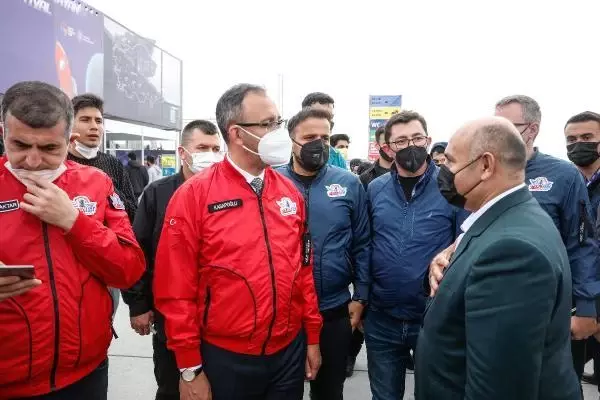 Son dakika haberleri | Gençlik ve Spor Bakanı Kasapoğlu,TEKNOFEST'i ziyaret etti (2)