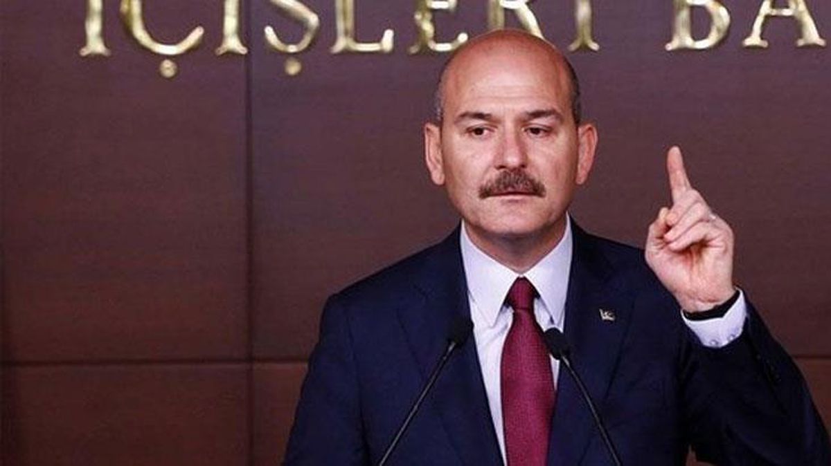 Bakan Soylu, Hakkari'deki uyuşturucu operasyonunu '566 kilo ele geçirildi, evlatlarımızın yok olmasına izin vermeyiz' sözleriyle duyurdu
