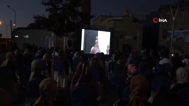 Son dakika haber | Bakan Soylu Siirt'te vatandaşlarla birlikte 'Işık hadisesini' izledi
