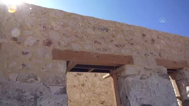 Bakan Yardımcısı Demircan, Patara Antik Kenti'nde incelemelerde bulundu