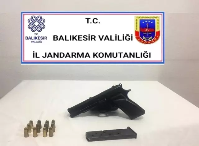 Balıkesir'de polis ve jandarmadan huzur operasyonu: 49 gözaltı