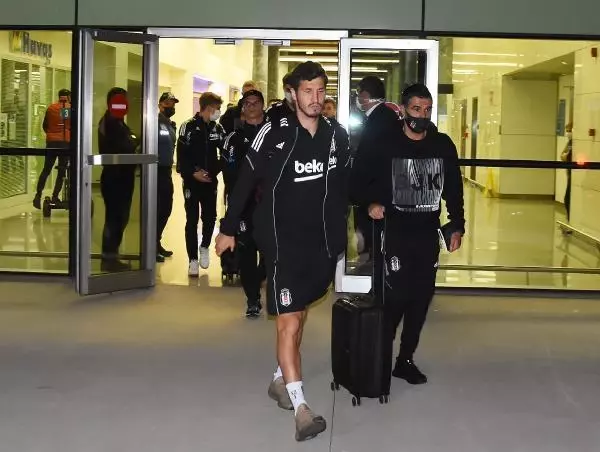 SPOR Beşiktaş 16 kişilik kadrosuyla İzmir'de