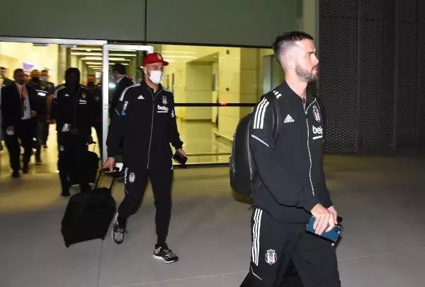 SPOR Beşiktaş 16 kişilik kadrosuyla İzmir'de