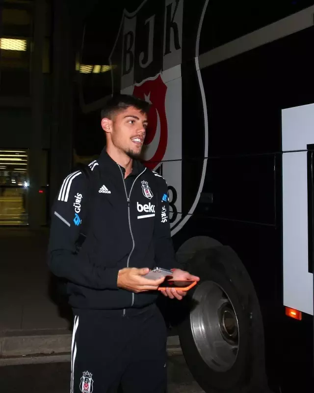 Beşiktaş, Altay maçı için İzmir'de