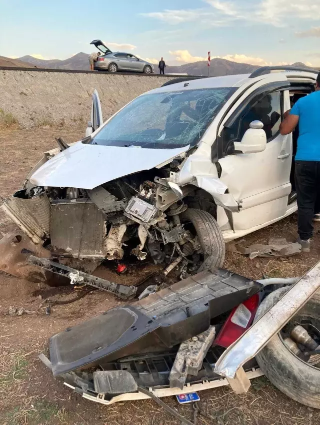 Kontrolden çıkan araç tarlaya uçtu: 1 ölü, 3 yaralı