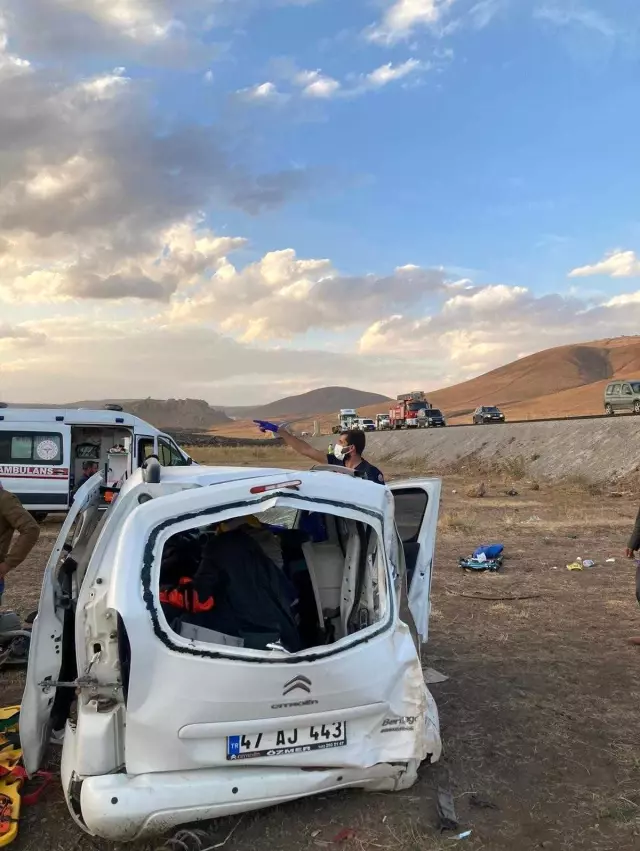 Kontrolden çıkan araç tarlaya uçtu: 1 ölü, 3 yaralı