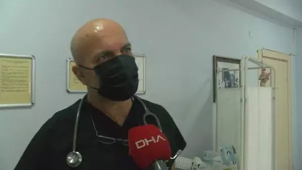 Aileler aynı kaygıyla telefona sarıldı! Çocuklara habersiz koronavirüs aşısı mı yapılıyor?