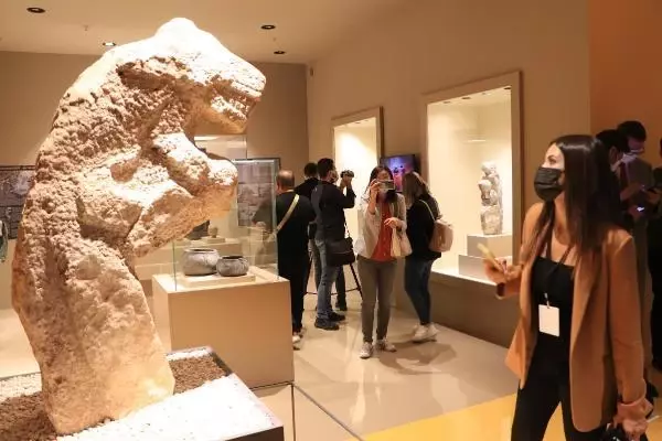 DÜNYANIN GÖZÜ TAŞ TEPELERE ÇEVRİLDİ