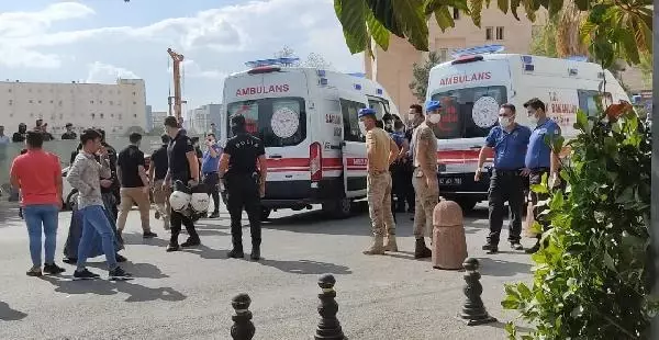 Duruşma sonrası bıçaklı kavgada 5 kişi yaralandı